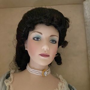 Franklin Mint Gibson girl @Boudoir” 1989 OBO